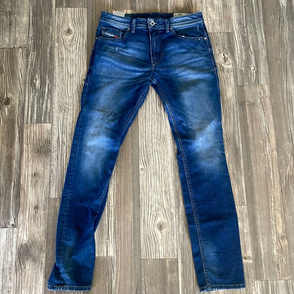BRAND NEW Diesel Jeans. Never worn. “Thommer” Slim-Skinny. W 31- L 32. Blue
